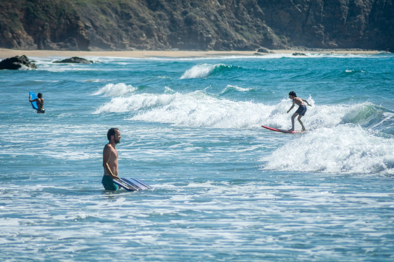 San Agustinillo surfers