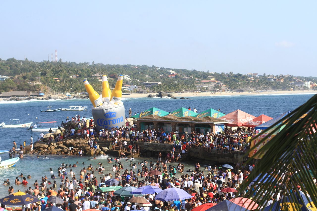 Torneo Internacional del Pez Vela, Playa Principal