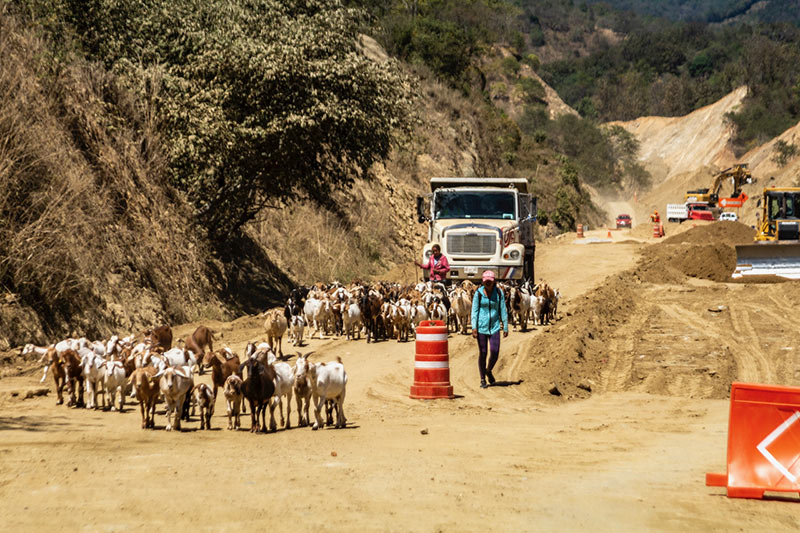 The Super Highway to Oaxaca. Photo: Ernesto J. Torres